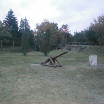 Játszótér a parkban