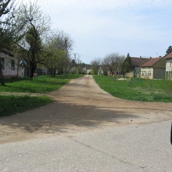 Kishegyesi utcakép