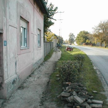Helyi Közösség - Járdák Betonozása