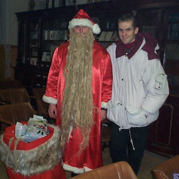 Mikulás a könyvtárban