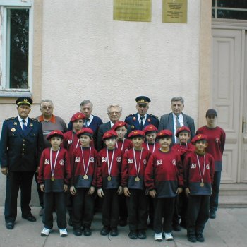 Tűzoltók a Községházán