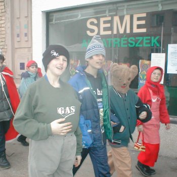 Farsangi felvonulás