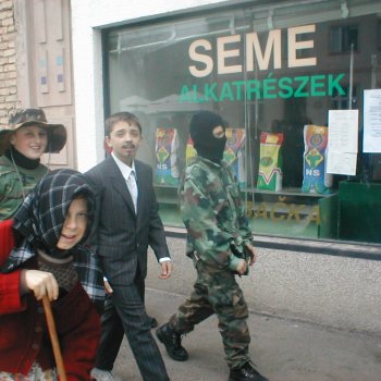 Farsangi felvonulás